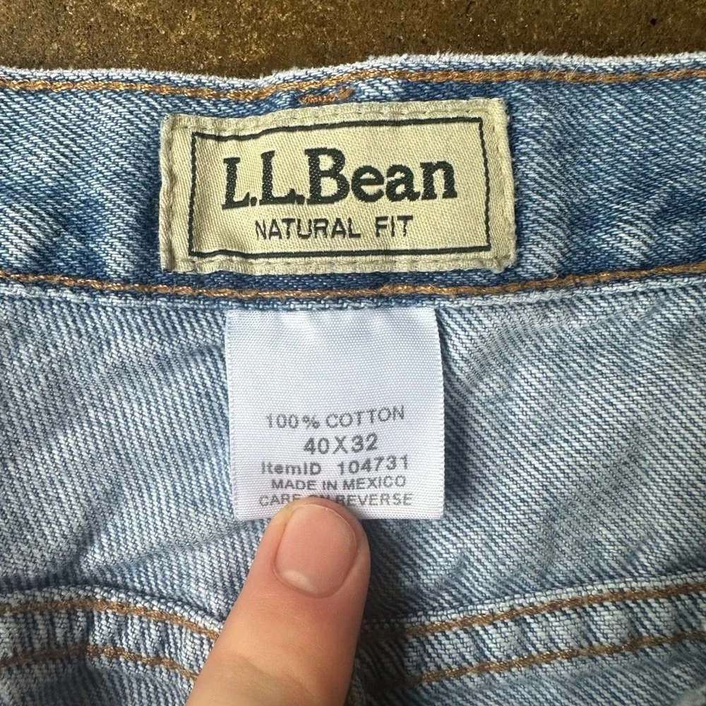 LL Bean Jeans Mens 40x32 Light Blue Excellent Natural Fit Straight Leg Cotton
